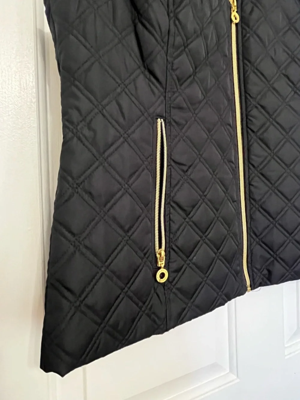 Marc New York Quilted Black Sleeveless Poly Vest with Gold Zippers pockets L - Picture 8 of 9